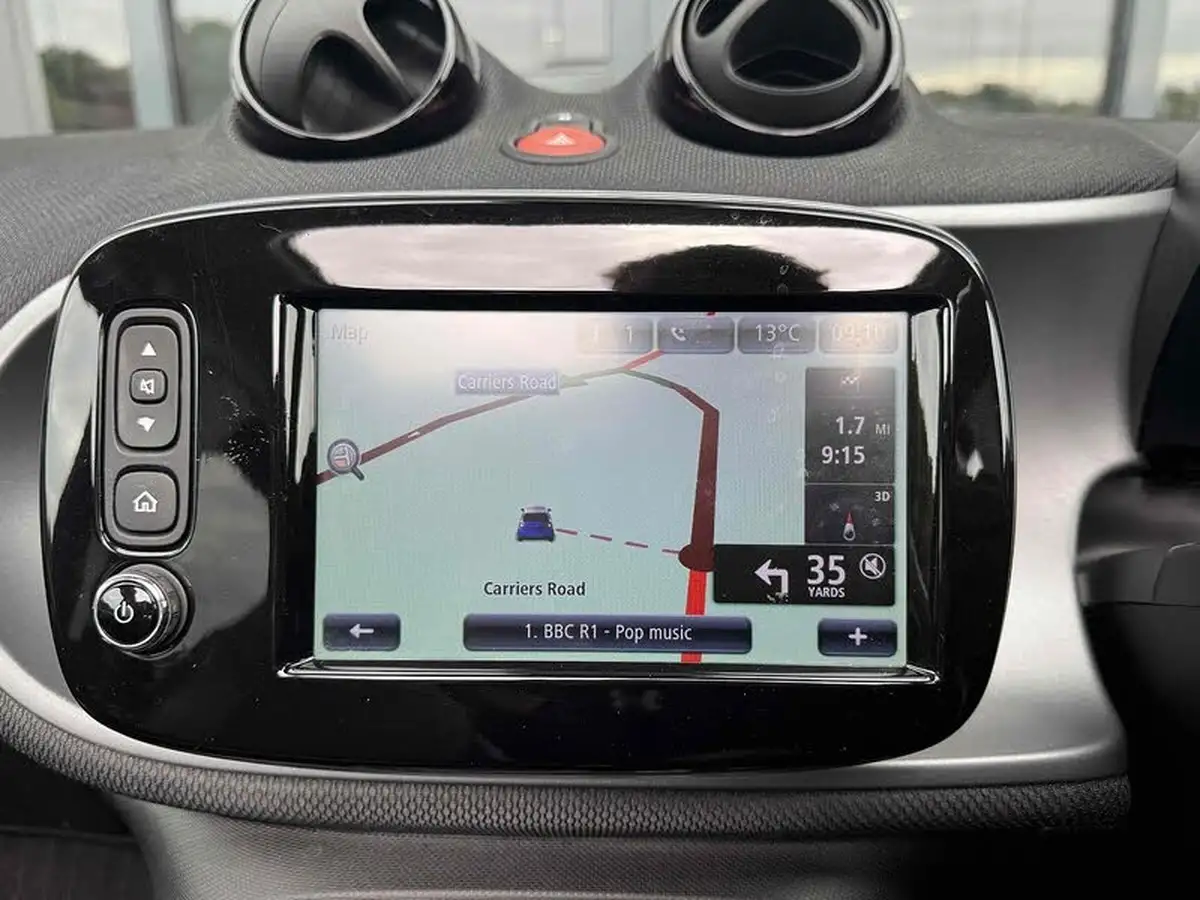 2015-smart-forfour-10-night-sky-prime-premiumss-big-35