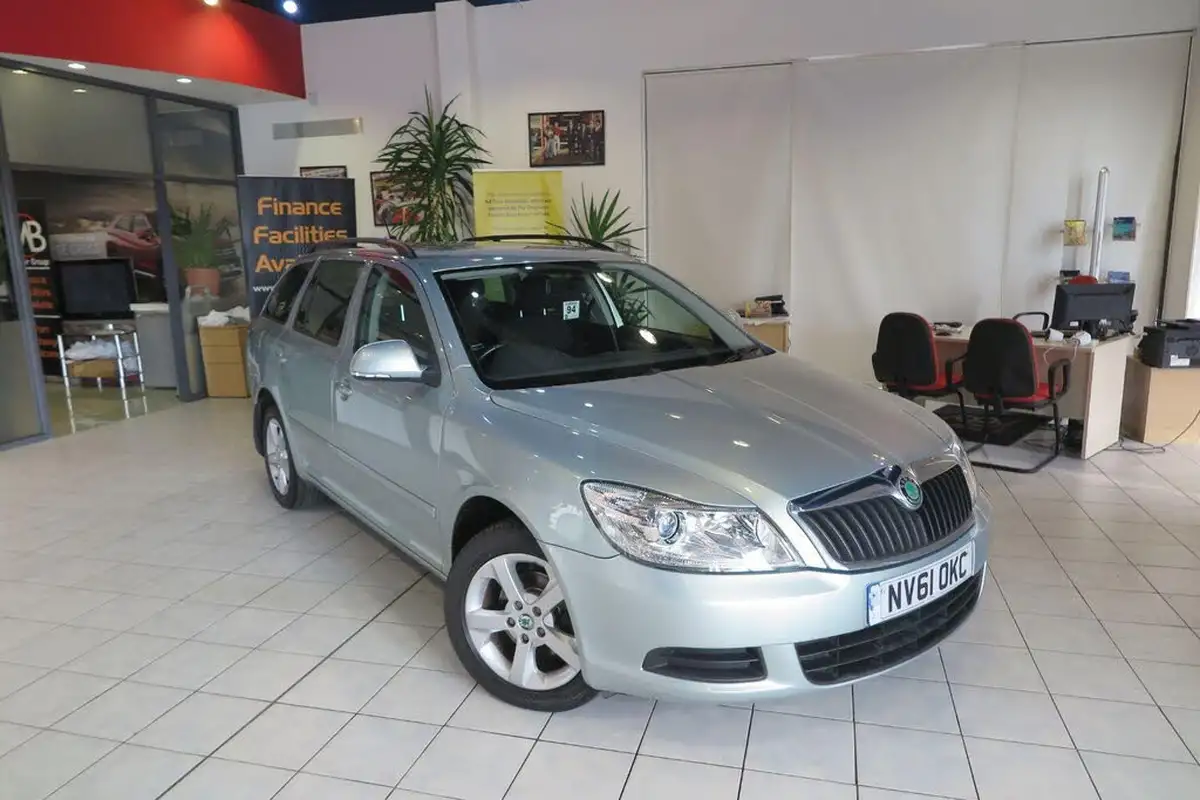 2012-skoda-octavia-14-se-124ps-estate-dsg-big-6
