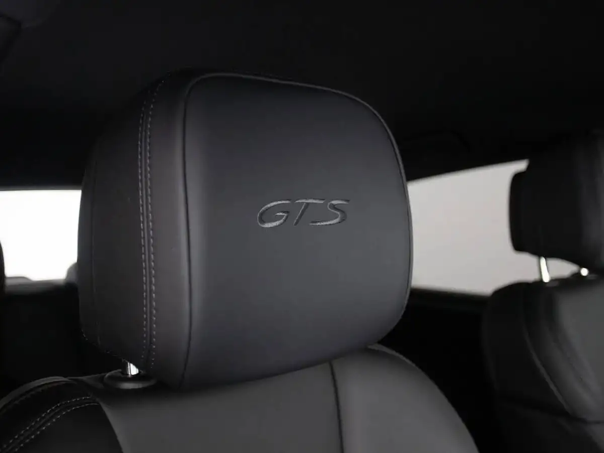 2023-porsche-macan-29-v6-gts-big-40