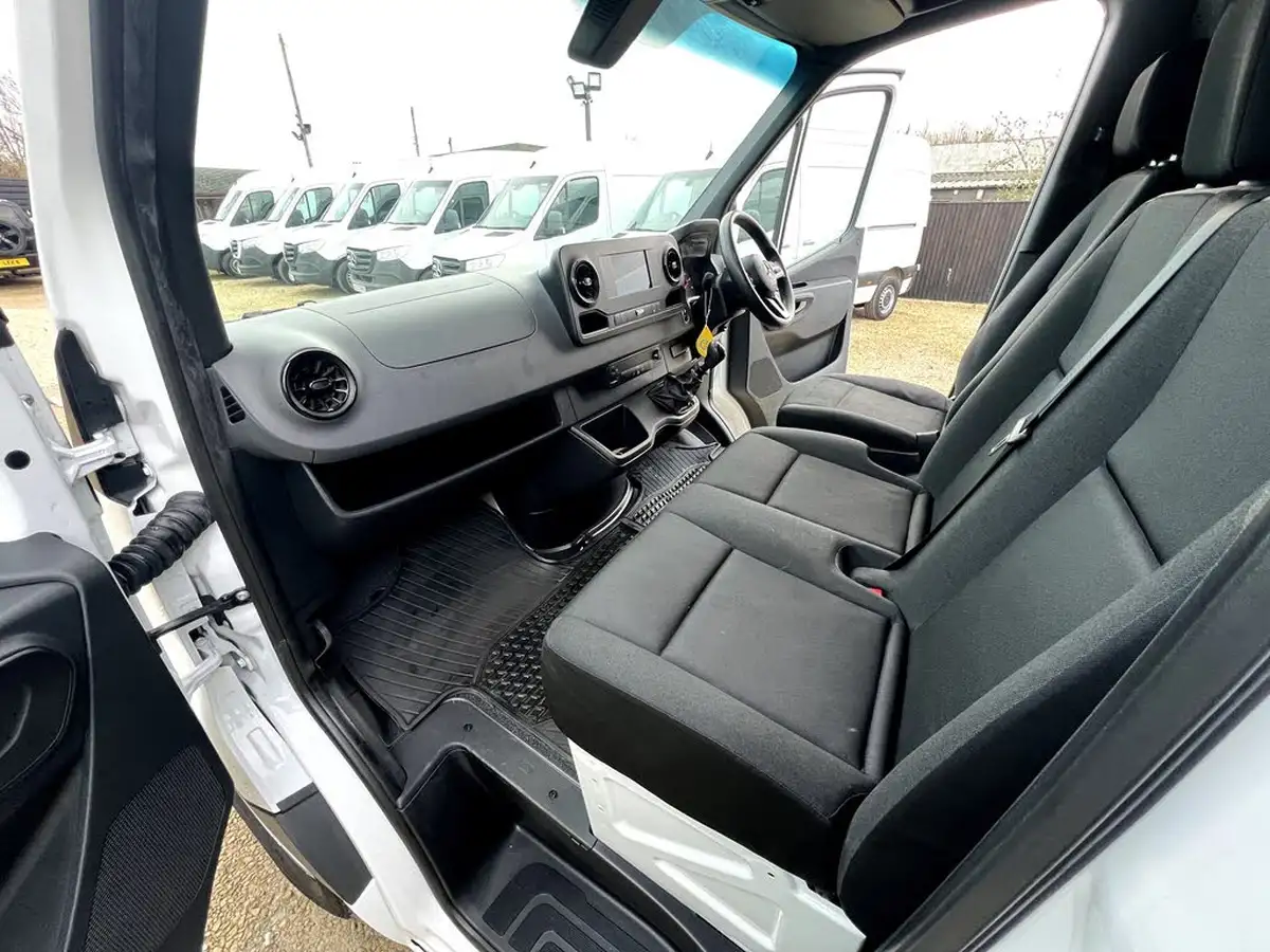 2020-mercedes-benz-sprinter-21cdi-314-l2h1-panel-van-rwd-eco-gear-360-big-19