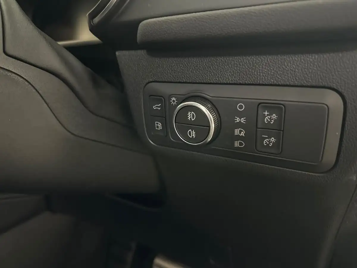 2025-ford-kuga-25t-active-243ps-phev-big-22