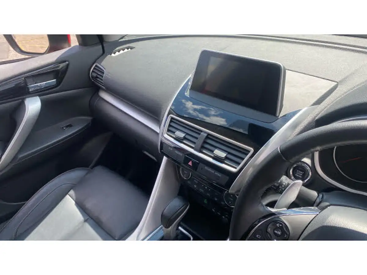 2019-mitsubishi-eclipse-cross-15-4-auto-big-13