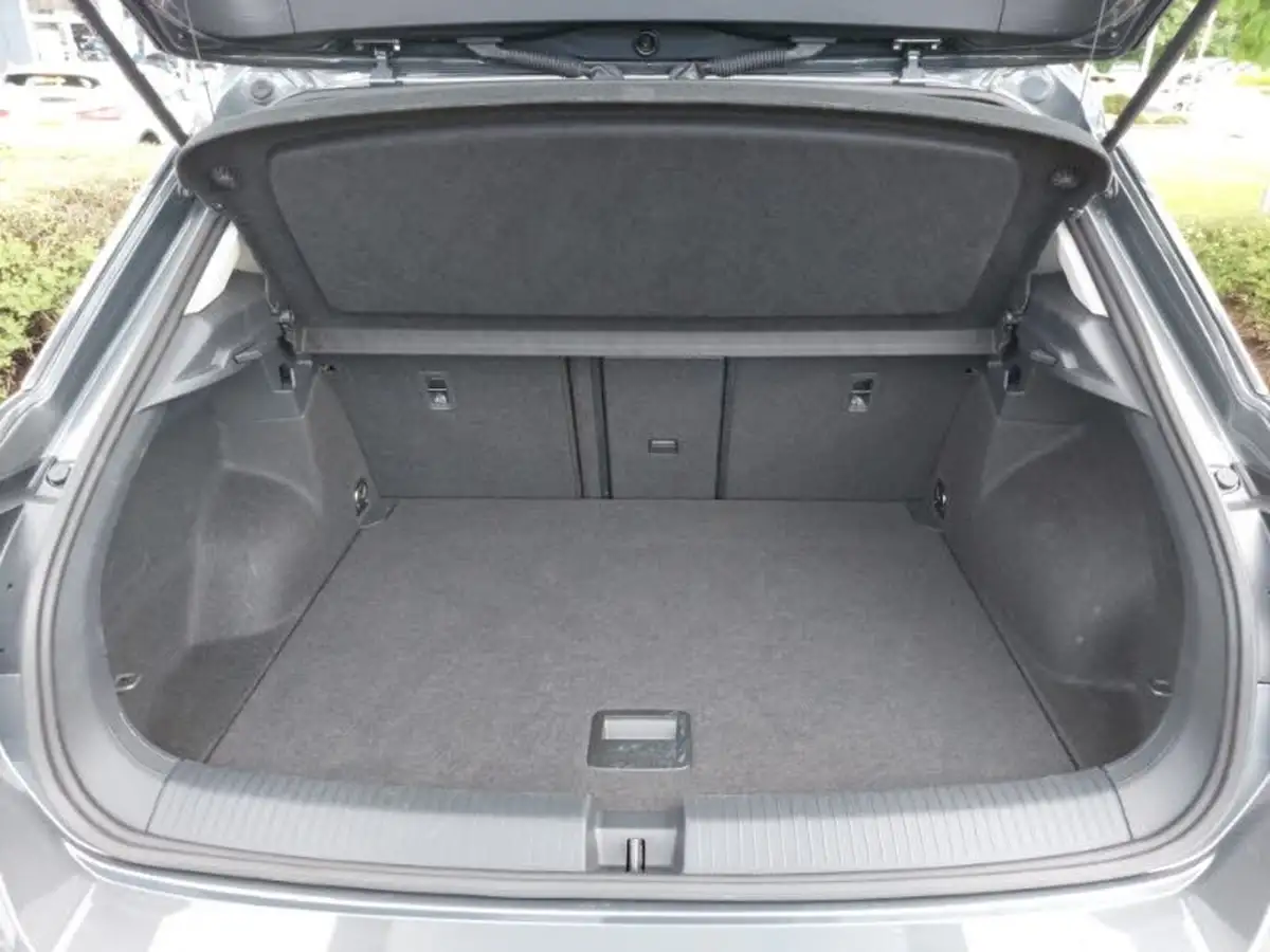 2024-volkswagen-t-roc-15-tsi-style-hatchback-5d-big-7