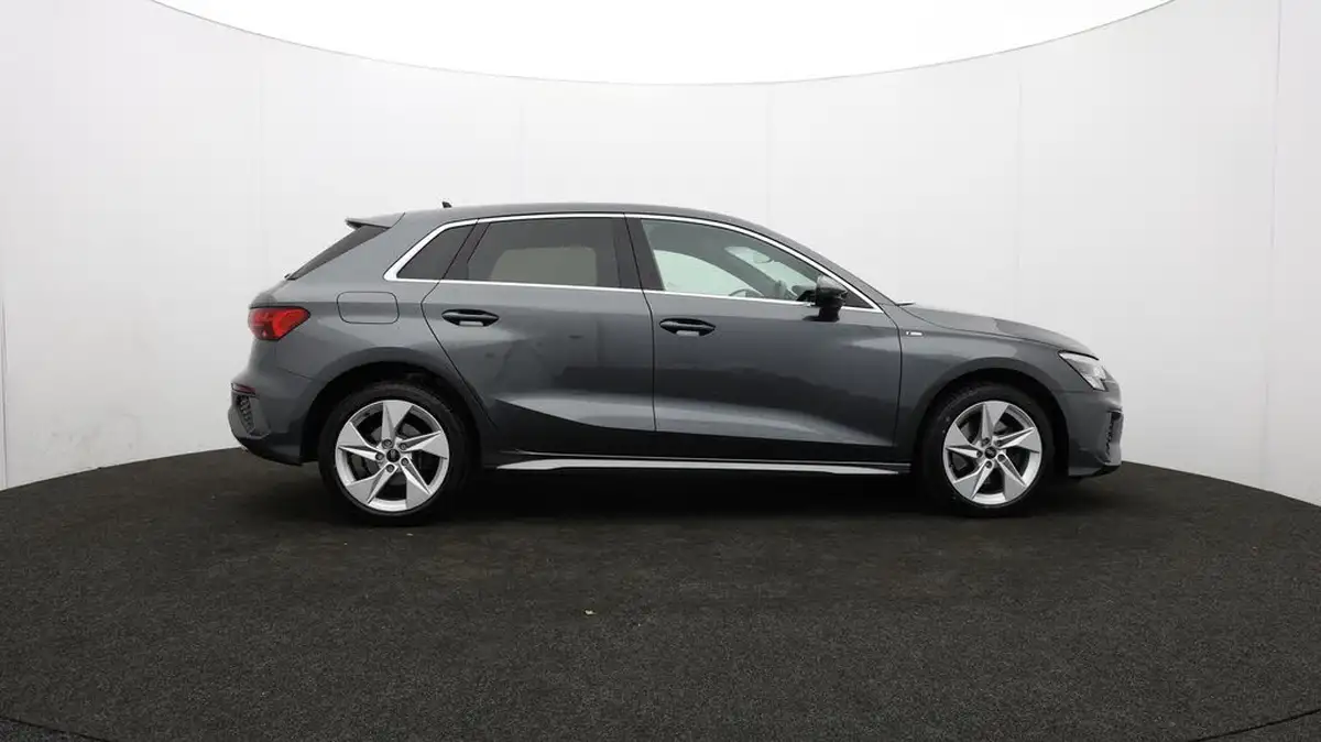 2021-audi-a3-14-40-tfsi-e-s-line-big-39