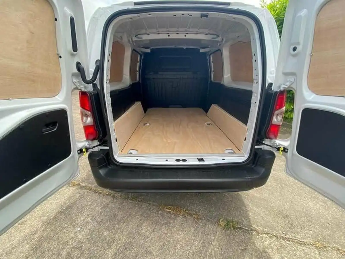 2024-citroen-berlingo-15-bluehdi-950-enterprise-edition-100pseu6d-big-24