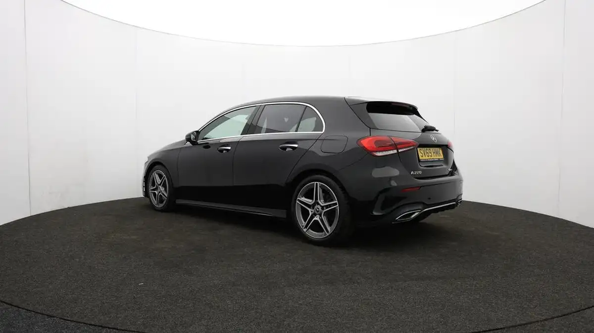 2019-mercedes-benz-a-class-20-a220-amg-line-premium-plus-hatchback-5d-4matic-big-78