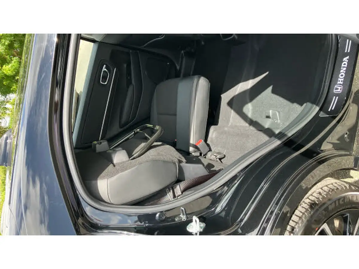 2023-honda-hr-v-15-i-mmd-advance-big-22