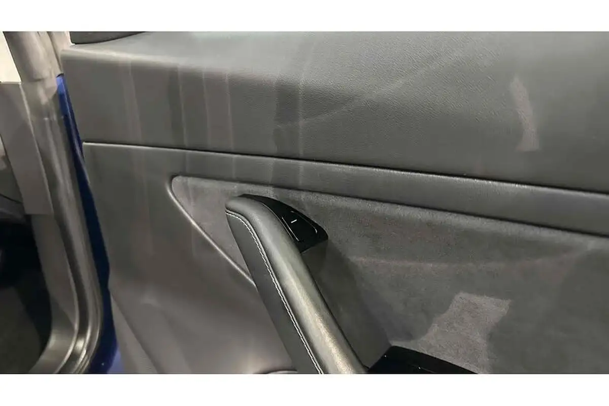 2019-tesla-model-3-e-standard-plus-big-38