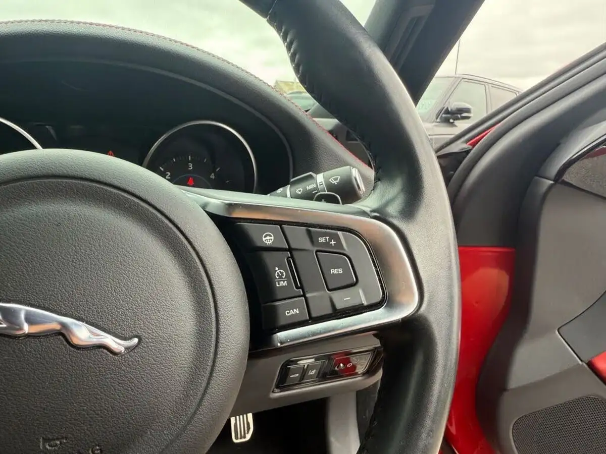 2016-jaguar-xf-30td-s-big-18