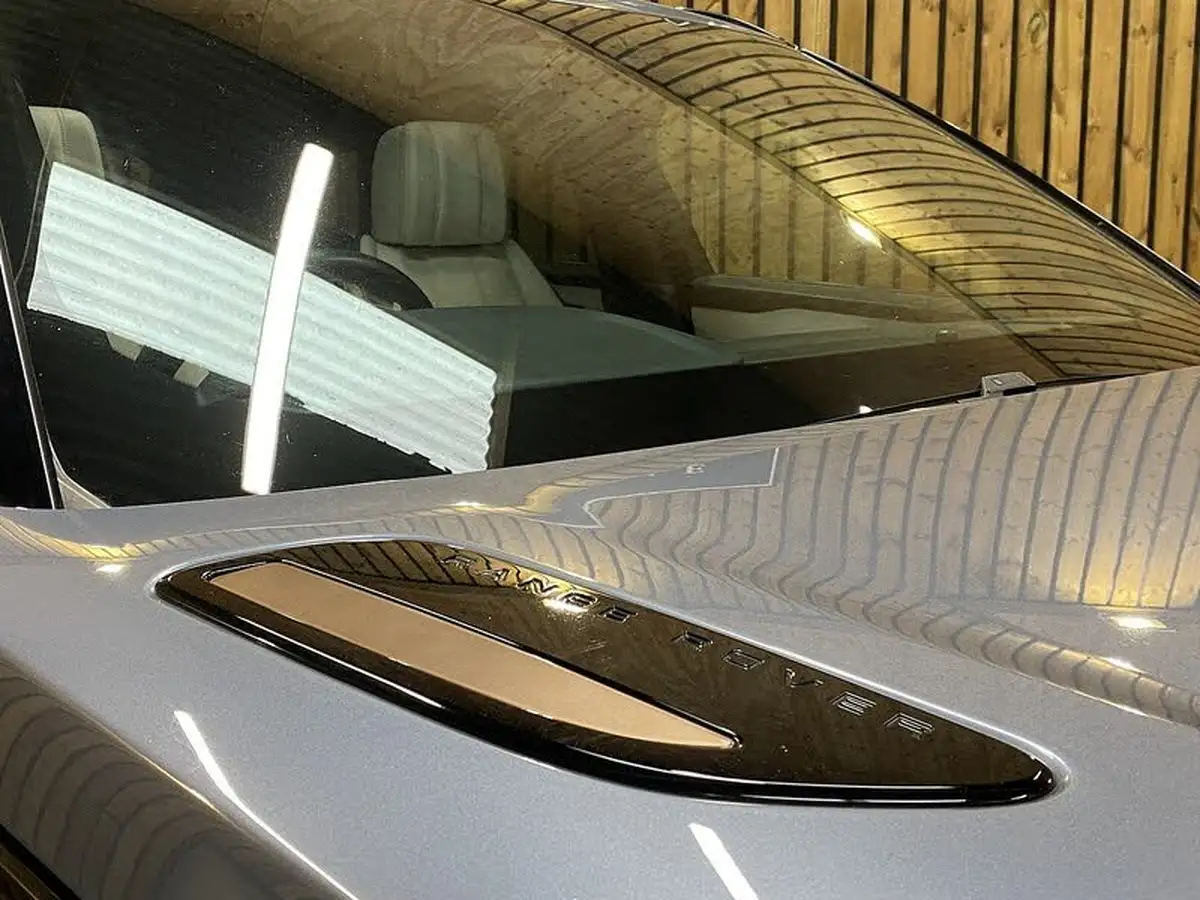 2018-land-rover-range-rover-velar-20-d240-r-dynamic-hse-big-56