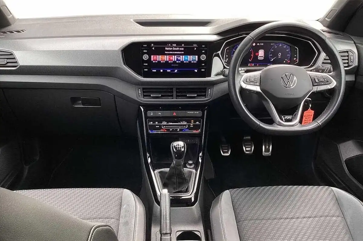 2022-volkswagen-t-cross-10-tsi-r-line-big-9