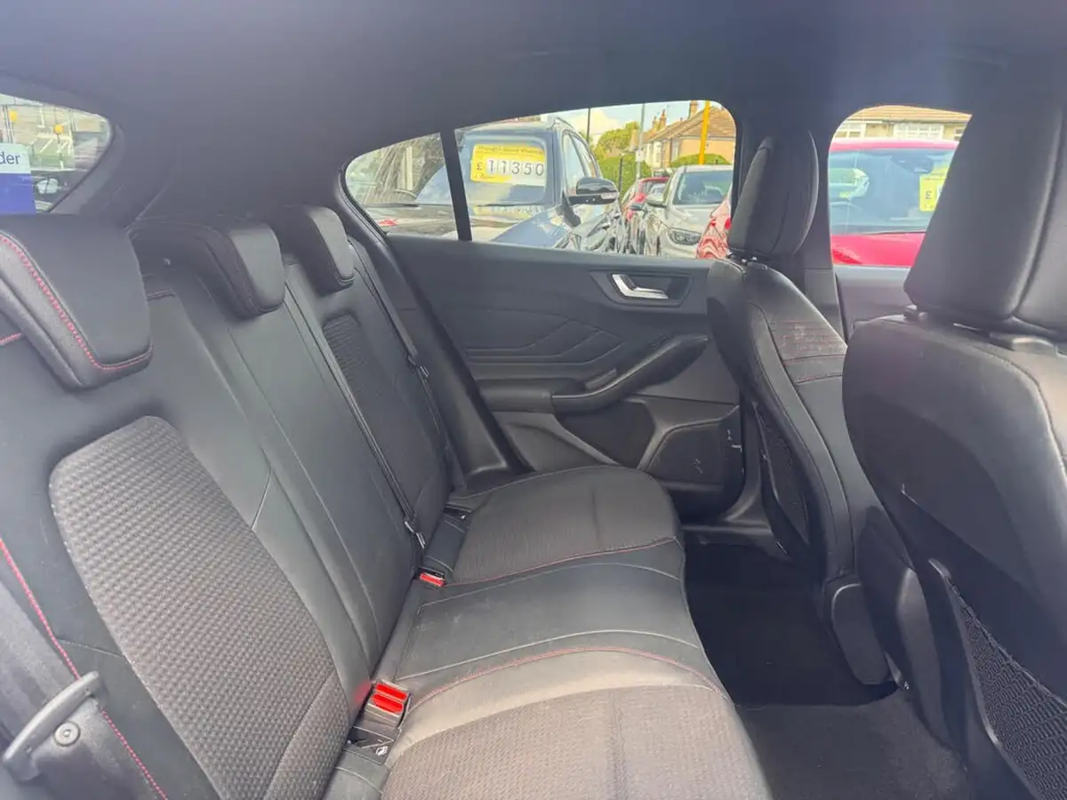 2019-ford-focus-10t-st-line-x-ss-hatchback-big-28
