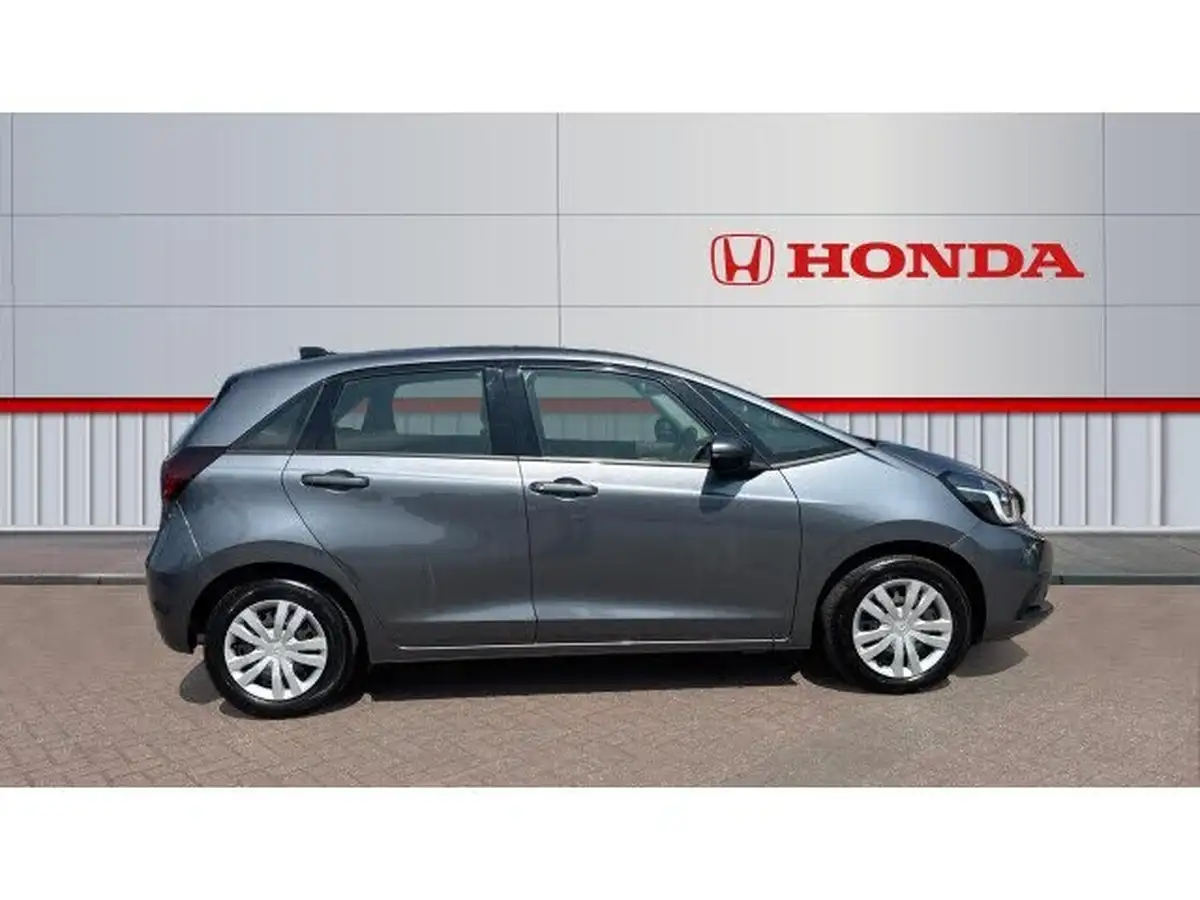 2022-honda-jazz-15-i-mmd-se-109ps-big-4