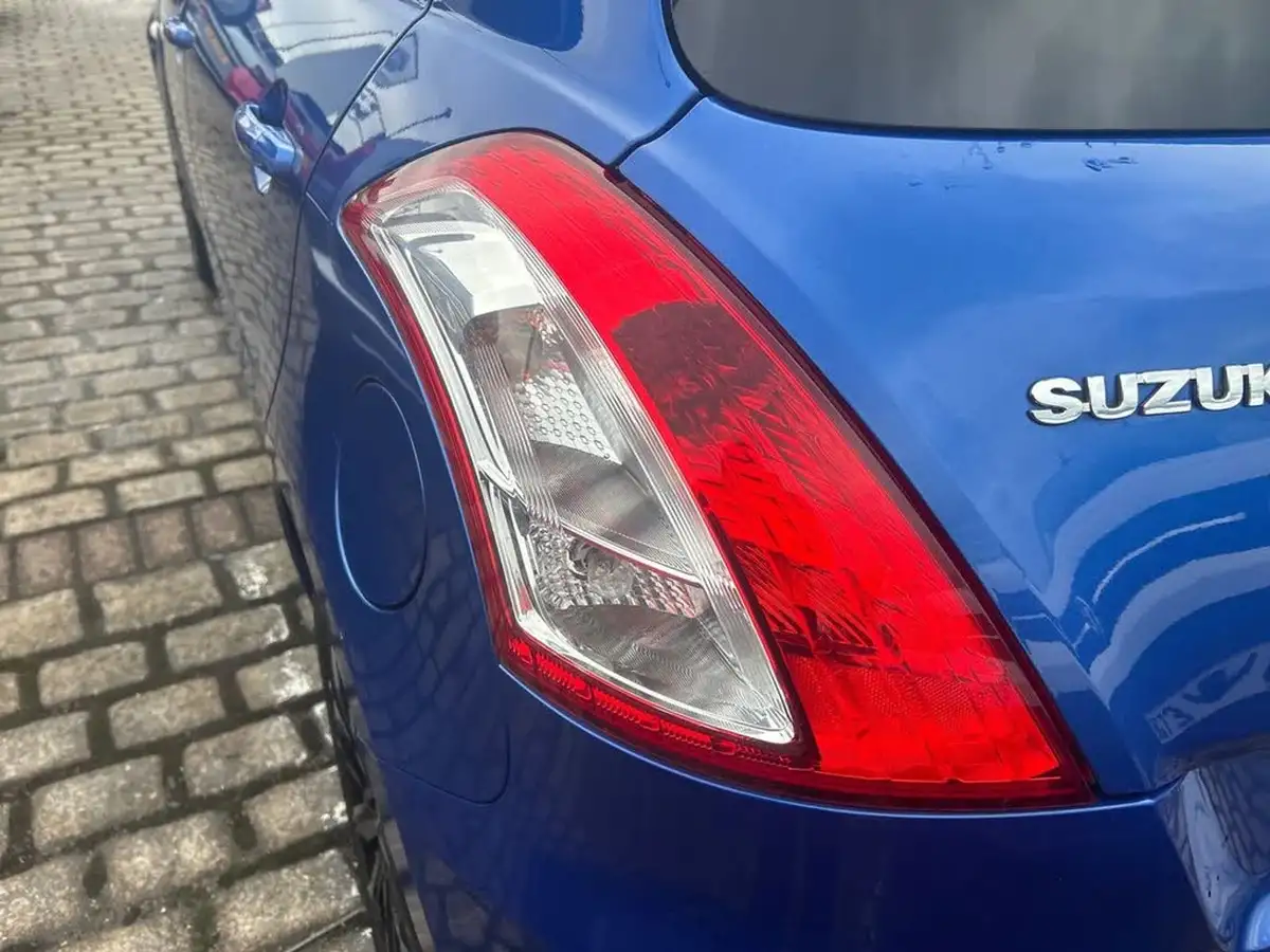 2016-suzuki-swift-12-sz-l-5d-big-31