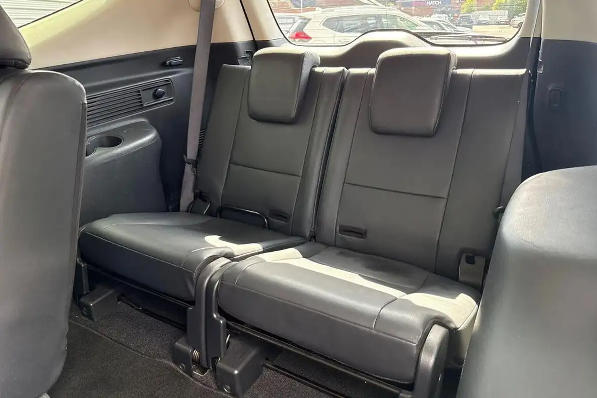 2020-mitsubishi-shogun-sport-24di-d-3-big-27