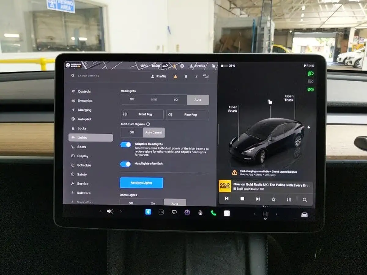 2022-tesla-model-y-e-long-range-big-17