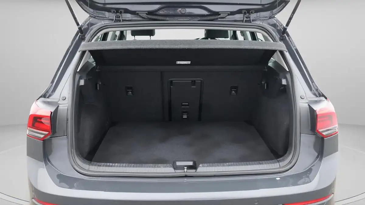 2022-volkswagen-golf-20tdi-life-hatchback-big-17