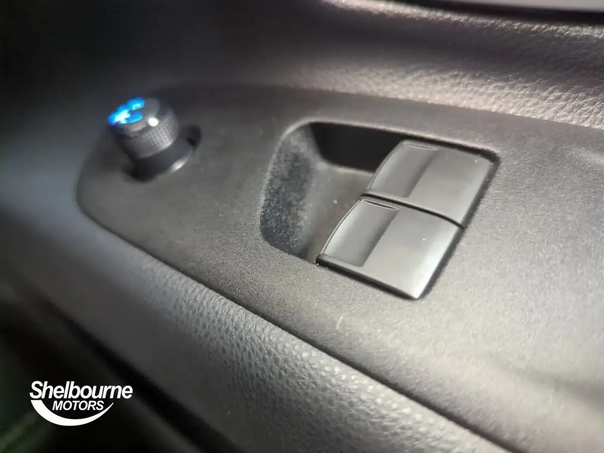 2024-toyota-aygo-x-10-vvt-i-undercover-cvt-big-14