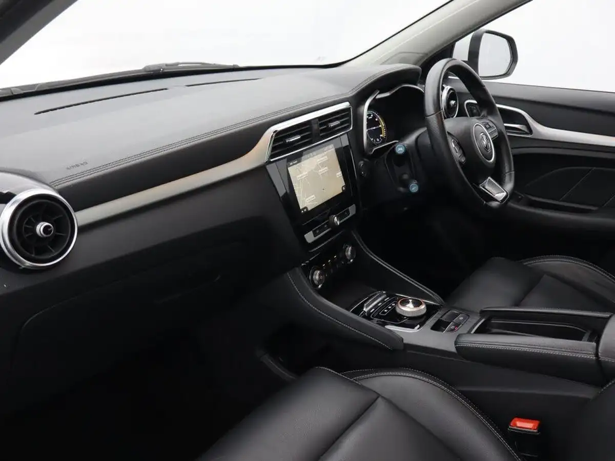 2020-mg-zs-suv-e-exclusive-ev-big-33