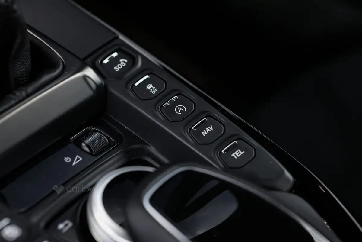 2021-aston-martin-vantage-40-v8-vantage-coupe-big-63