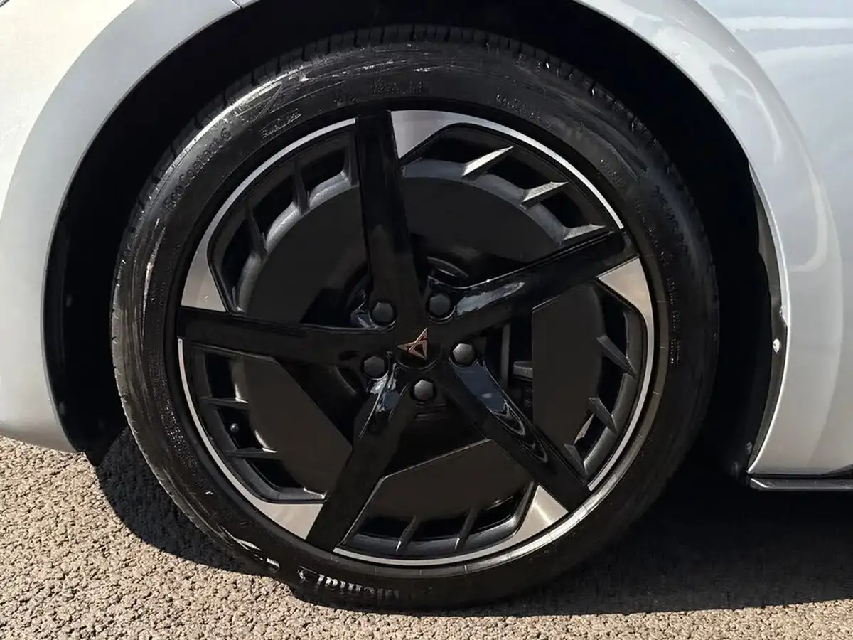 2024-cupra-born-e-v3-230ps-77kwh-e-boost-big-6