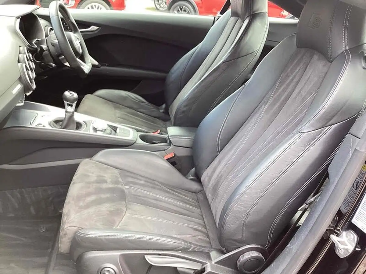 2016-audi-tt-coupe-18-tfsi-s-line-big-24
