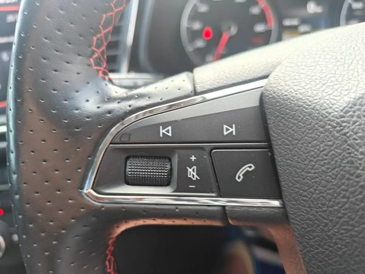 2017-seat-leon-14-tsi-fr-titanium-technology-big-55