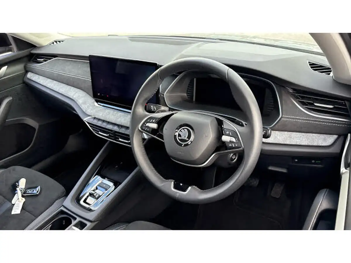 2024-skoda-octavia-15-tsi-e-tec-se-l-hatchback-big-5