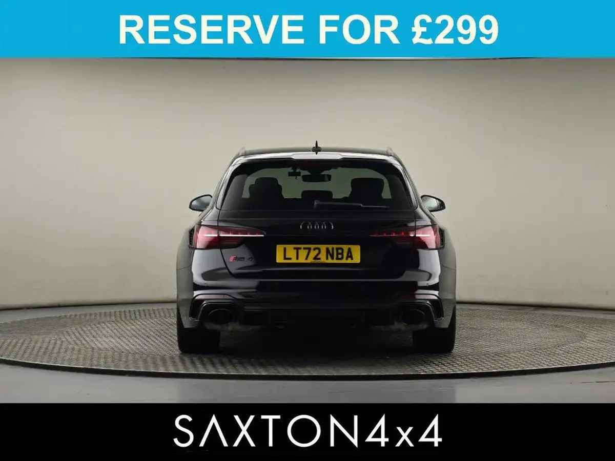2022-audi-rs4-avant-29-tfsi-carbon-black-big-3