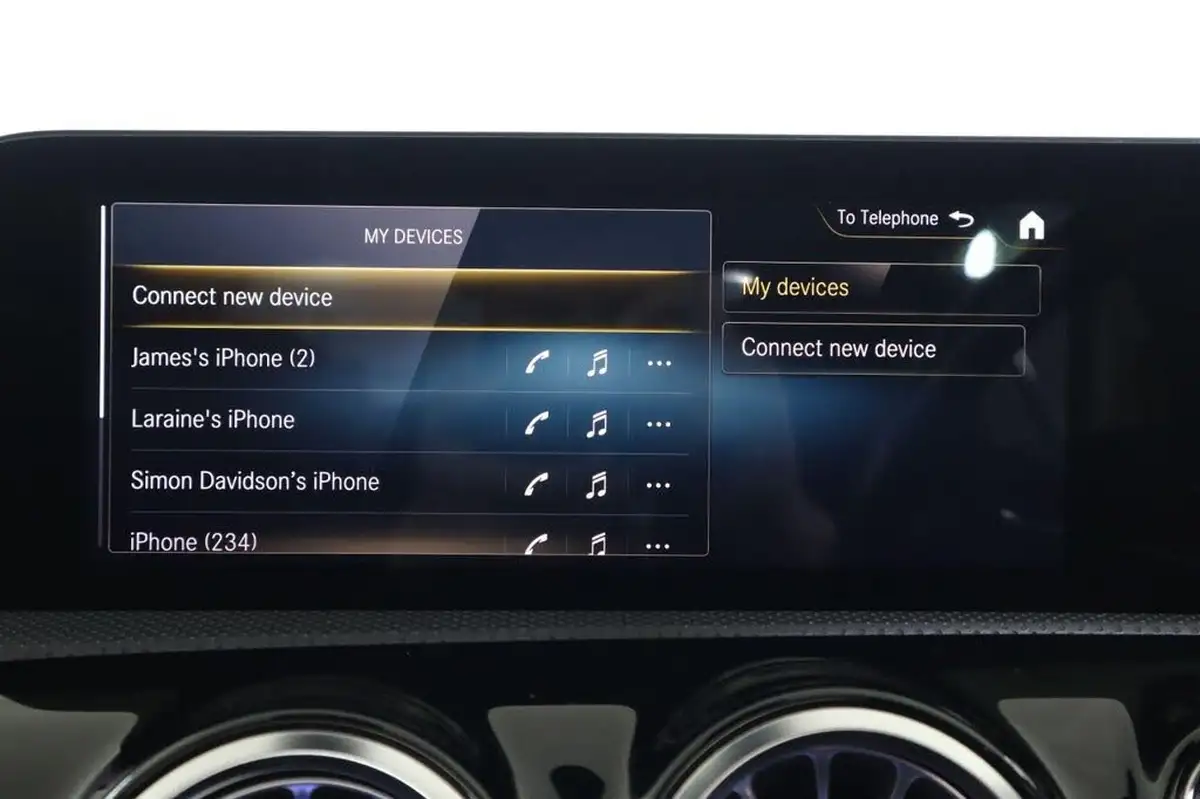 2022-mercedes-benz-a-class-13-a250e-amg-line-premium-plus-edition-saloon-4d-big-35