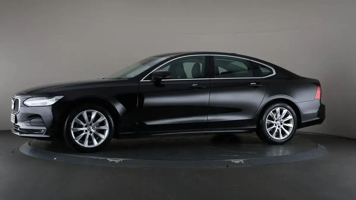 2020-volvo-s90-20-t4-momentum-plus-big-40