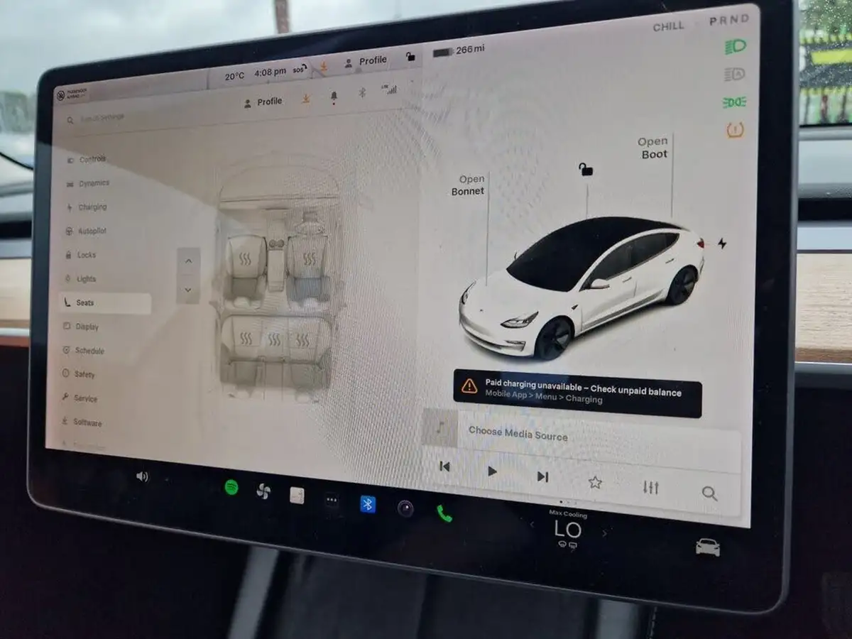 2021-tesla-model-3-e-long-range-awd-big-33