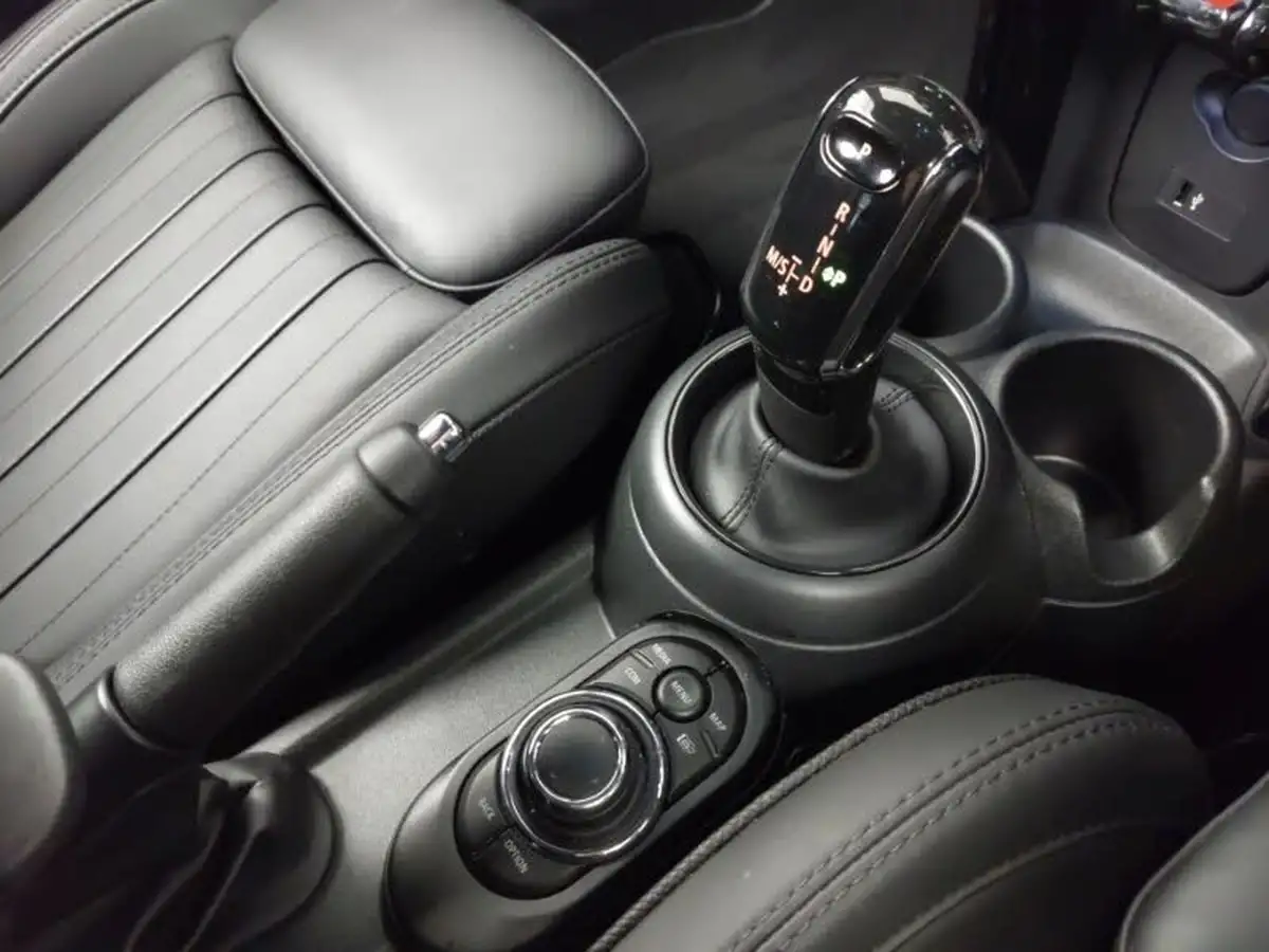 2022-mini-cooper-15-cooper-exclusive-premium-hatchback-3d-auto-big-9