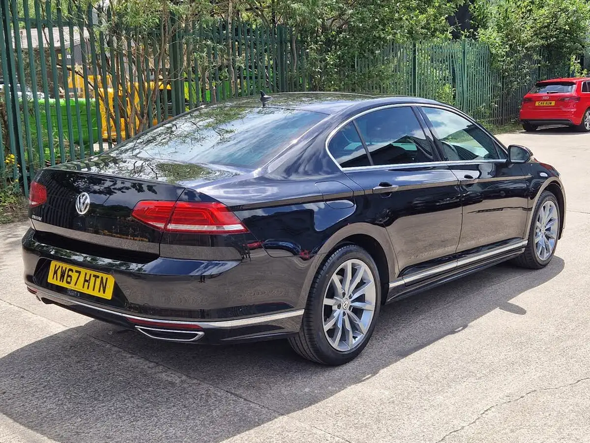 2018-volkswagen-passat-14-tsi-r-line-150ps-saloon-4d-big-6