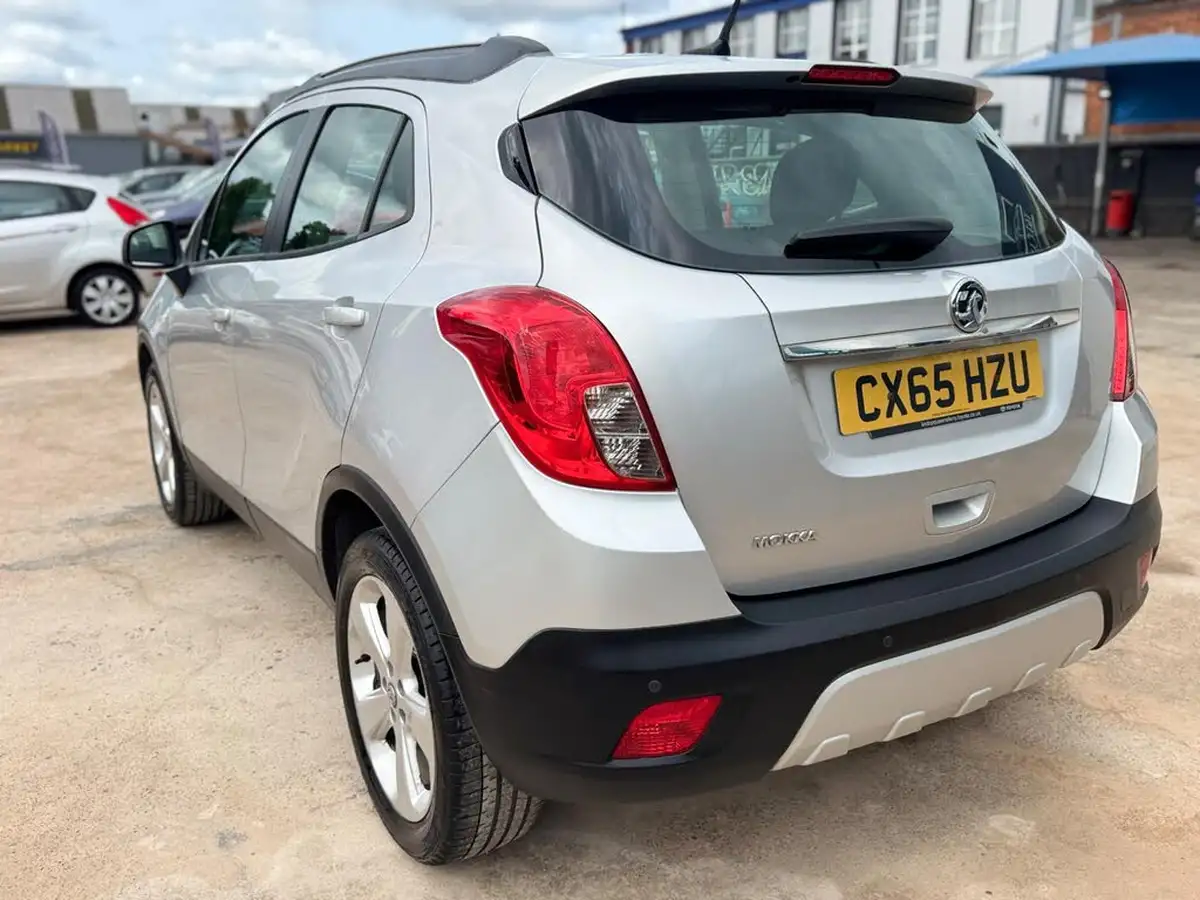 2015-vauxhall-mokka-16-tech-line-big-16