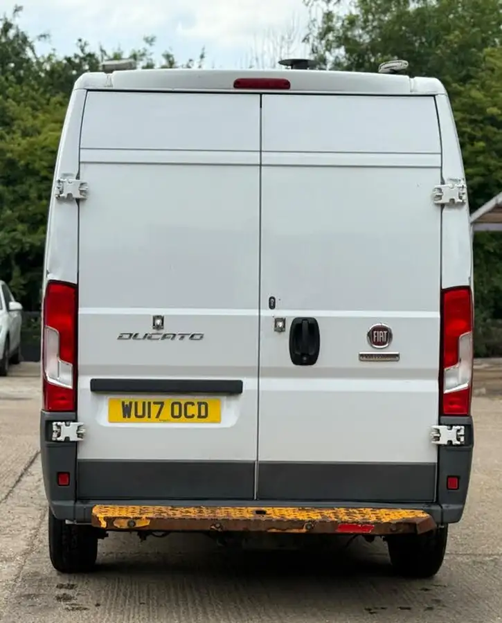 2017-fiat-ducato-20td-35-lh2-panel-big-7