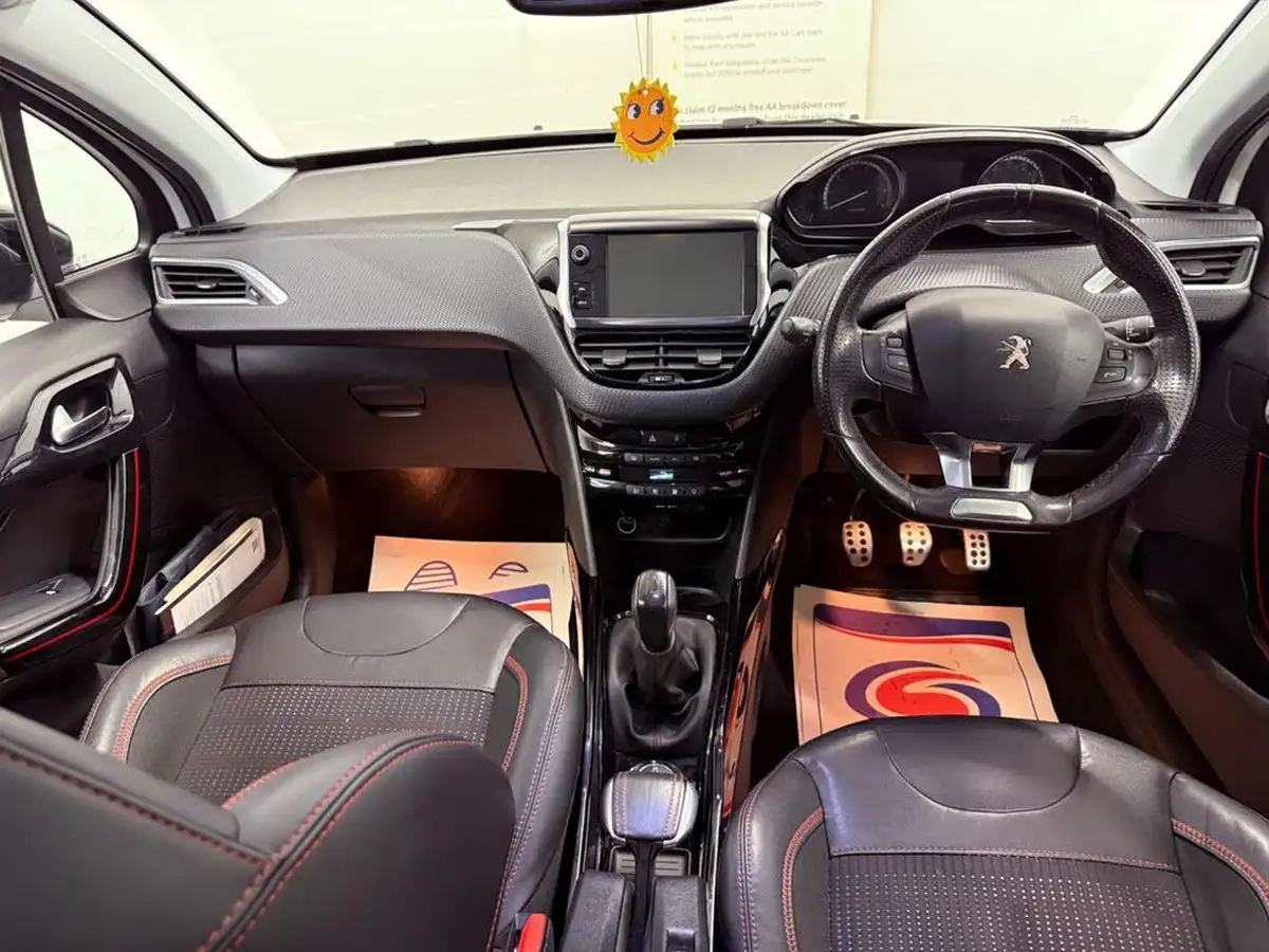 2017-peugeot-2008-suv-12-puretech-gt-line-110bhp-big-10