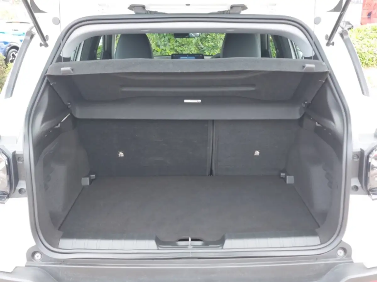 2024-jeep-avenger-12-gse-altitude-big-7