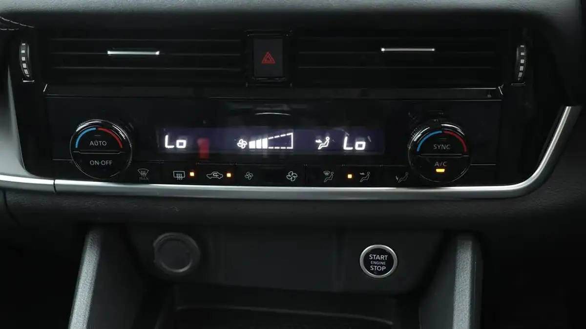 2023-nissan-qashqai-13-dig-t-acenta-premium-140ps-big-16