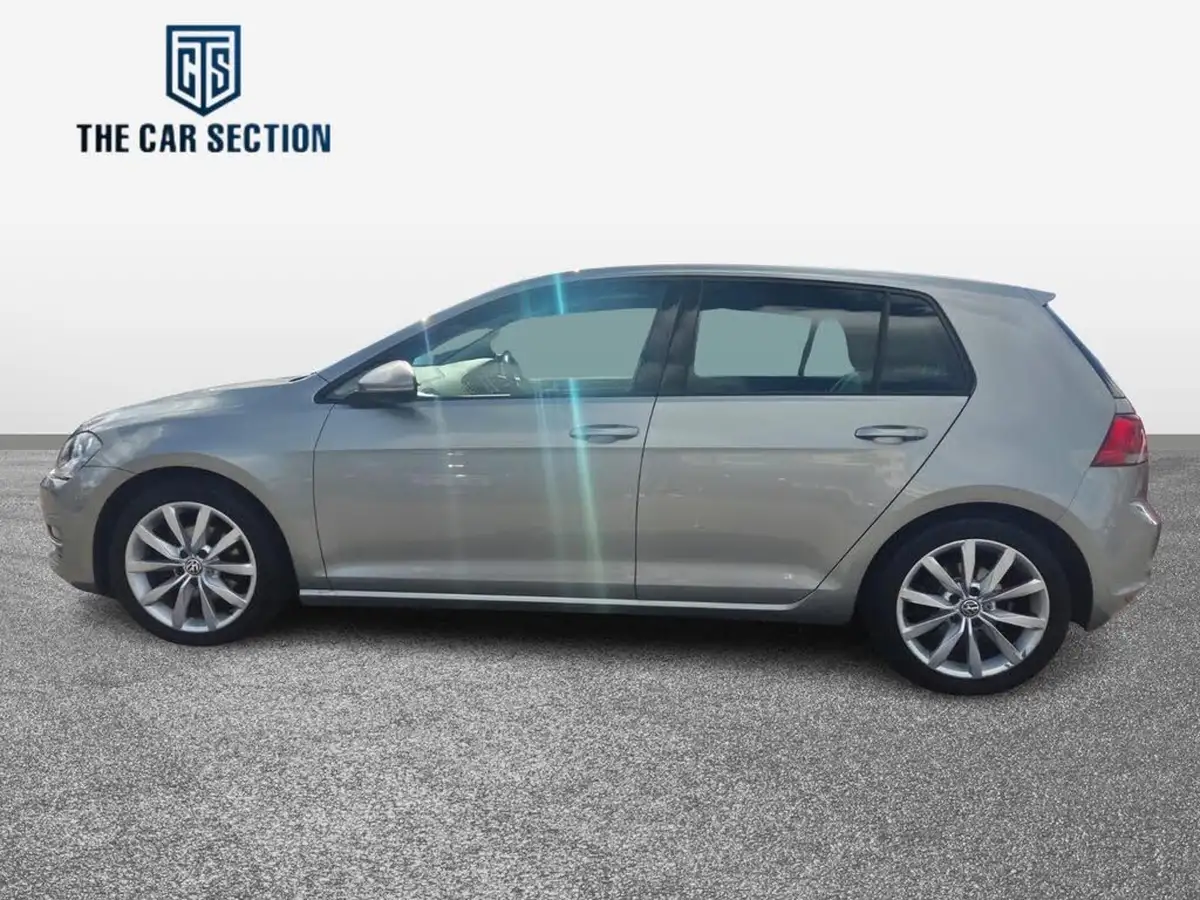 2013-volkswagen-golf-20tdi-gt-ss-hatchback-5d-big-4
