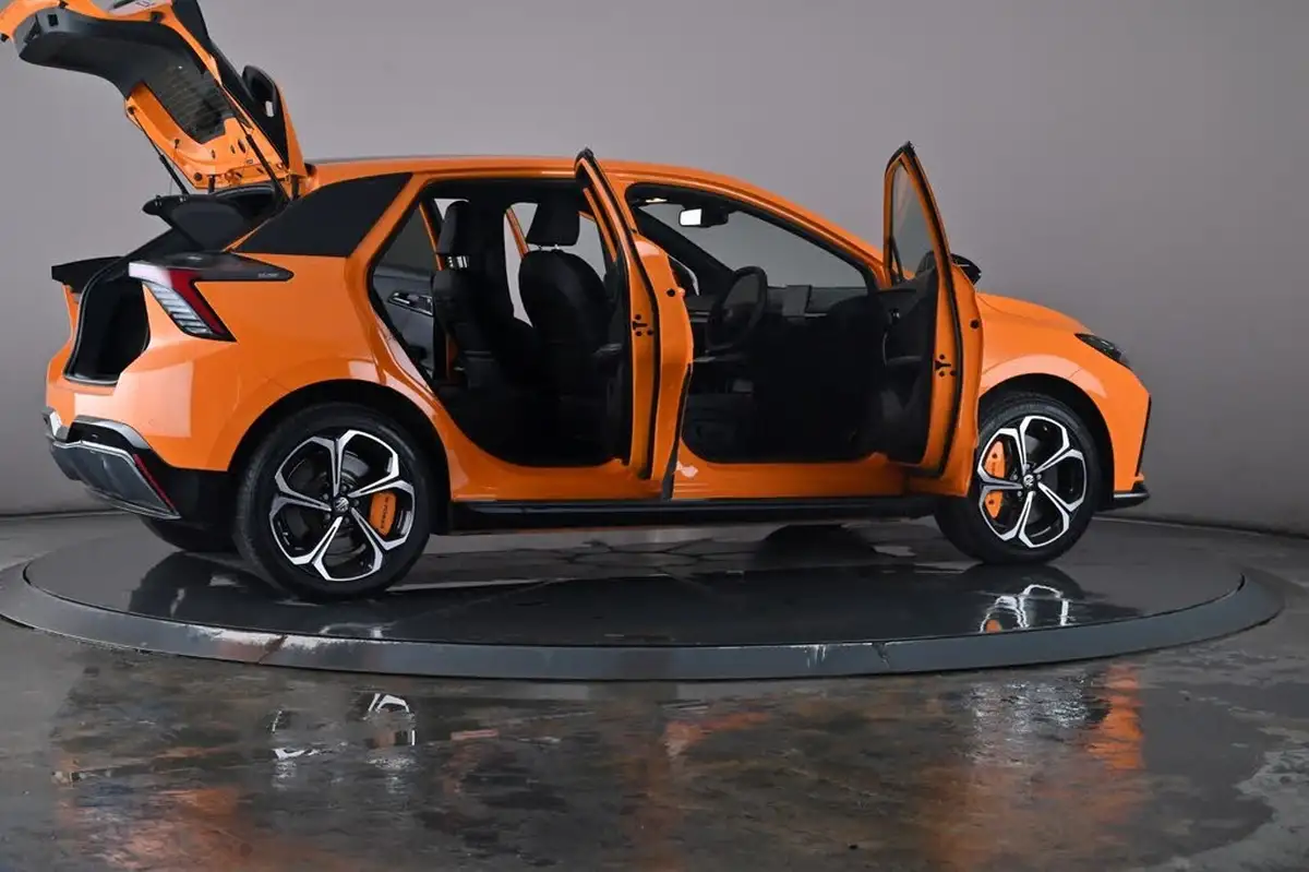2024-mg-mg4-e-xpower-ev-big-65