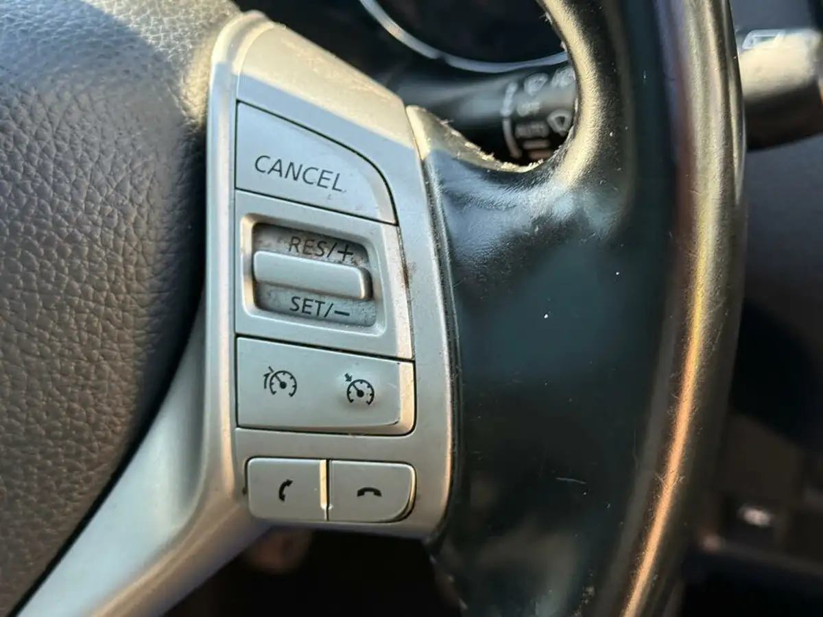 2015-nissan-qashqai-15dci-n-tec-big-38
