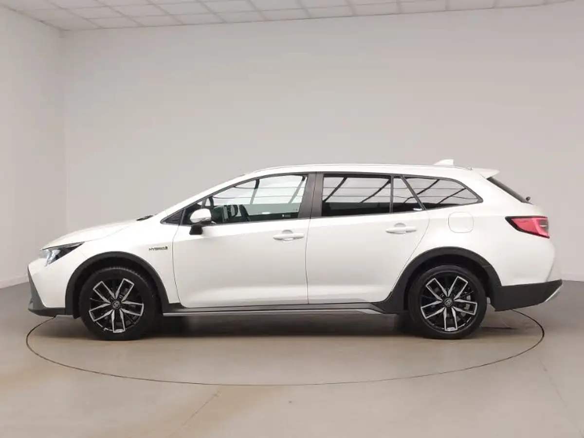 2021-toyota-corolla-18-vvt-i-trek-big-3