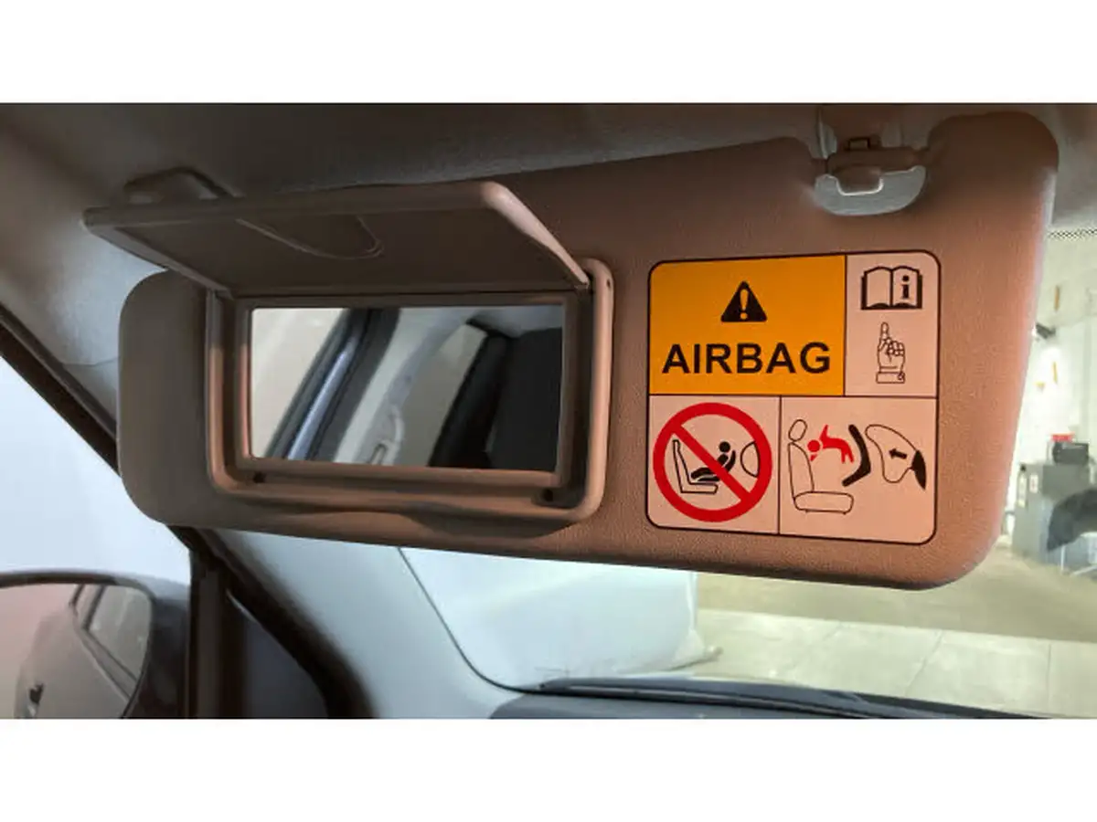 2021-suzuki-swift-12-dualjet-sz-l-big-28