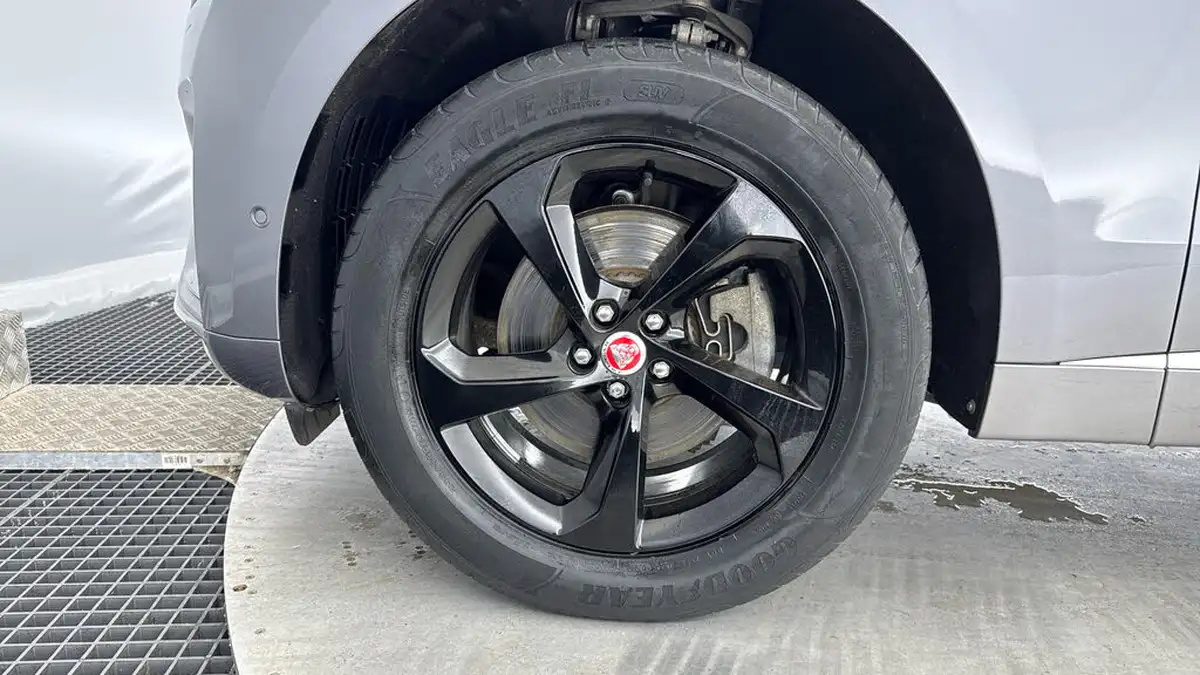 2021-jaguar-f-pace-20-d165-r-dynamic-s-mhev-big-30