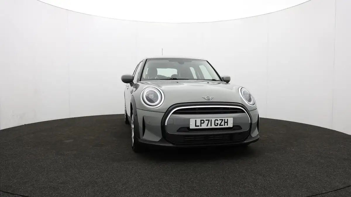 2022-mini-cooper-15-one-classic-5d-big-52