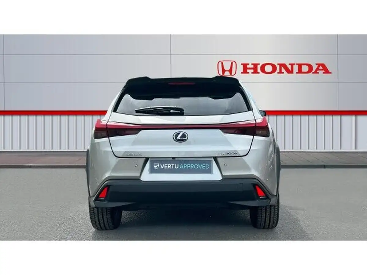 2022-lexus-ux-300e-e-ux-201bhp-big-6