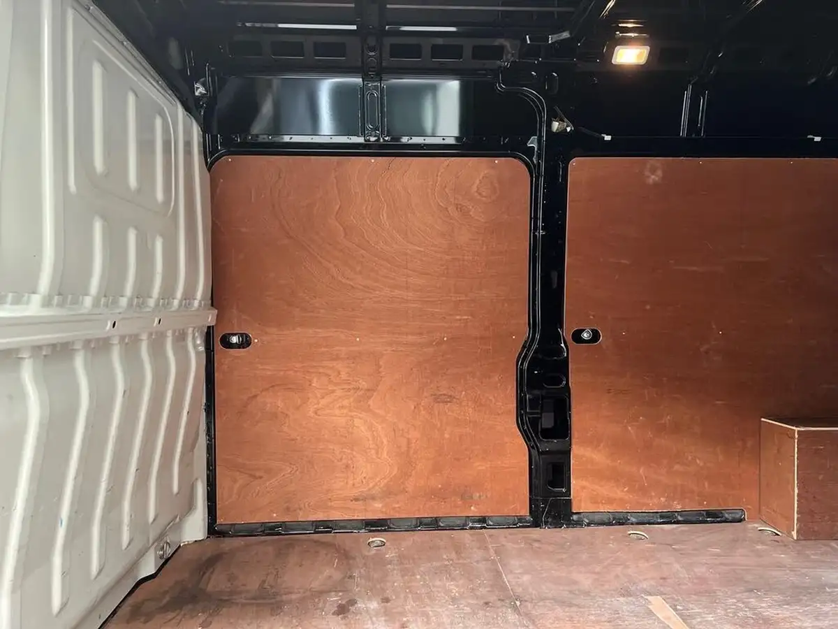 2022-citroen-relay-22bluehdi-35-l3h2-enterprise-panel-big-28