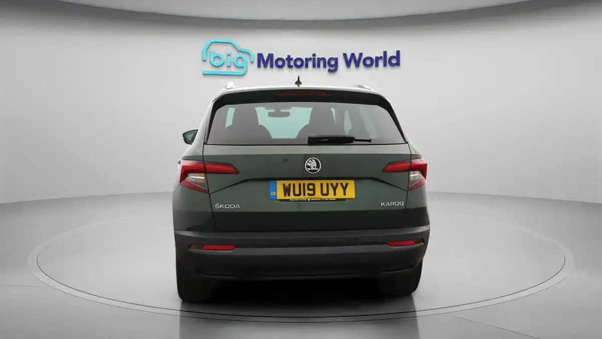 2019-skoda-karoq-15-tsi-se-l-dsg-big-6