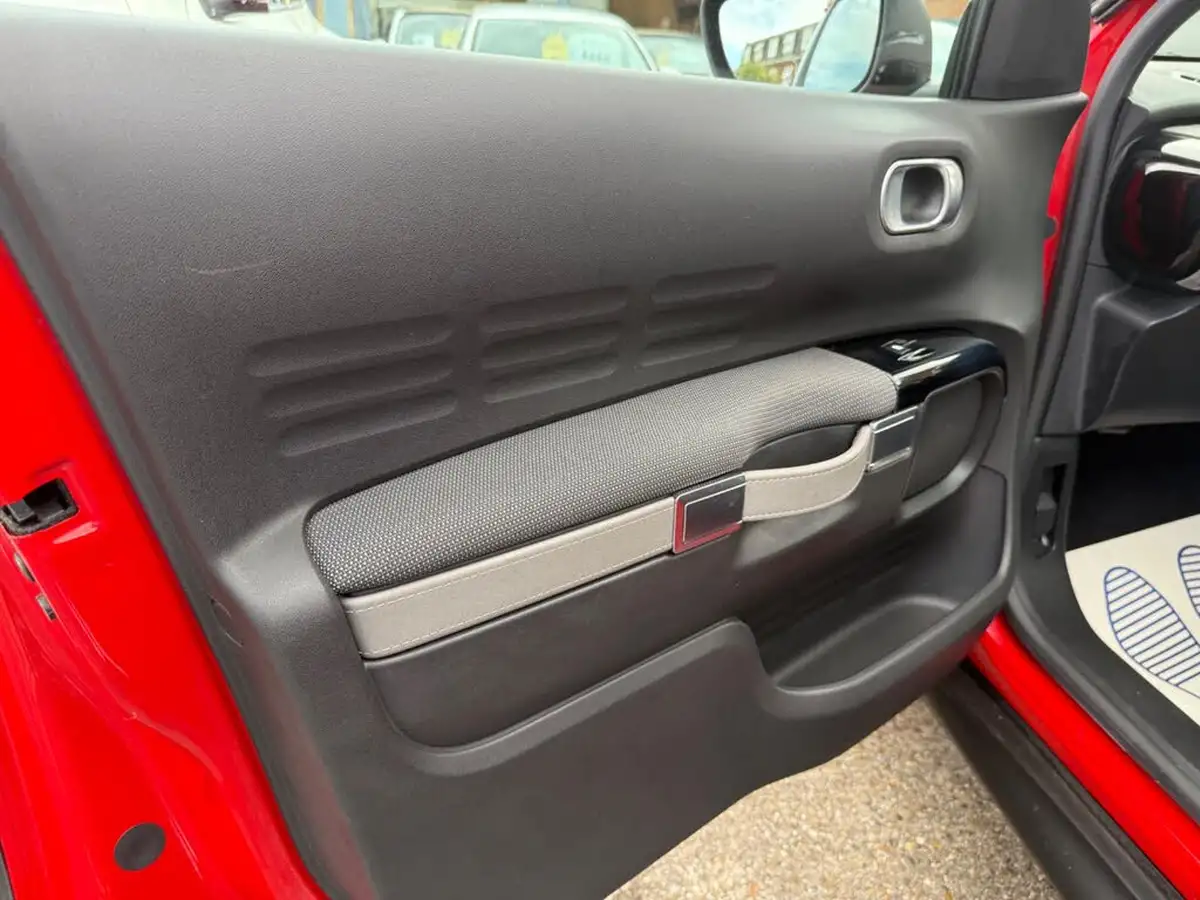 2017-citroen-c4-cactus-12-puretech-feel-edition-big-39